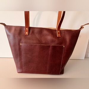 Portland Leather large cinnamon bear Zip tote